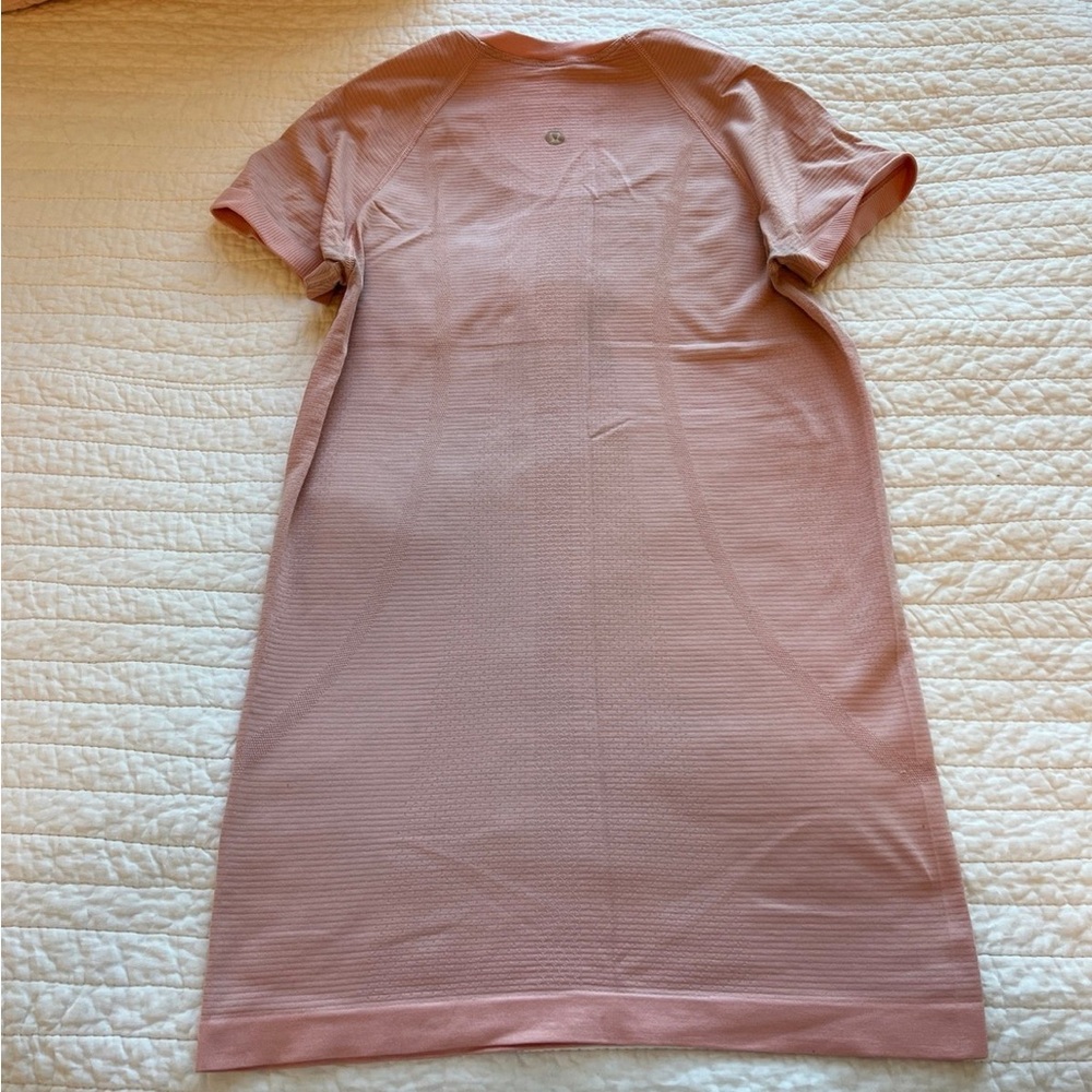 Lululemon Swiftly Tech Short Sleeve - image 3
